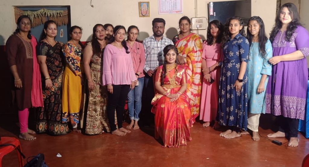 We organized 7 days free make artist course